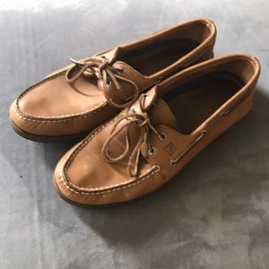 Sperry boat shoes